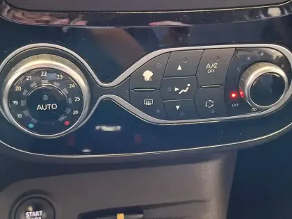 Photo 42 Renault Captur  TCe 90 Energy