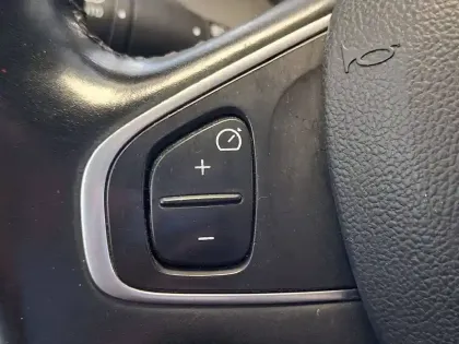 Photo 38 Renault Captur  TCe 90 Energy
