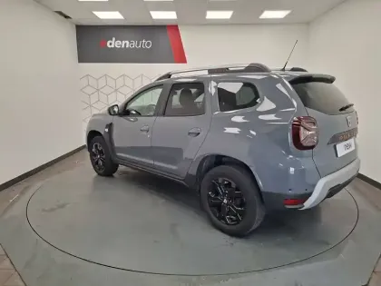 Photo 10 Dacia Duster  TCe 150 FAP 4x2 EDC