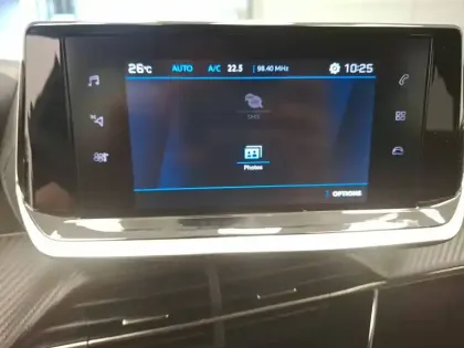 Photo 17 Peugeot 208  PureTech 100 S&S BVM6