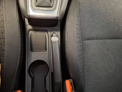 Photo 38 Renault Clio  E-Tech 140 - 21N