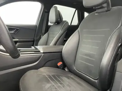 Photo 14 Mercedes GLC  300 e Hybrid EQ 4Matic