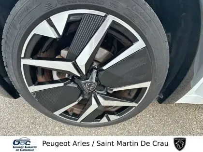 Photo 13 Peugeot 208  Hybrid 136 e-DCS6