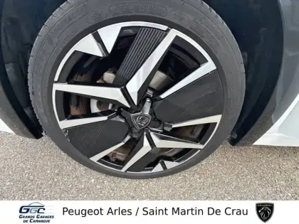 Photo 12 Peugeot 208  Hybrid 136 e-DCS6