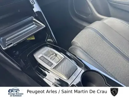 Photo 25 Peugeot 208  Hybrid 136 e-DCS6