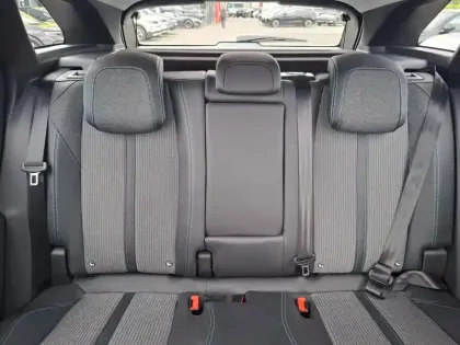 Photo 34 Peugeot 3008  Hybrid 225 e-EAT8