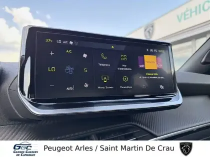 Photo 16 Peugeot 2008  Hybrid 136 e-DCS6