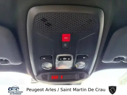 Photo 15 Peugeot 2008  Hybrid 136 e-DCS6