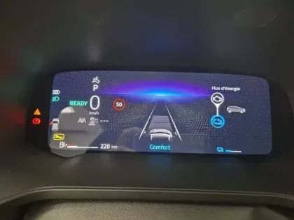 Photo 37 Renault Captur  E-Tech full hybrid 145 ch