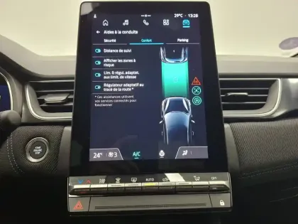 Photo 41 Renault Captur  E-Tech full hybrid 145 ch