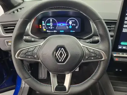 Photo 31 Renault Captur  E-Tech full hybrid 145 ch