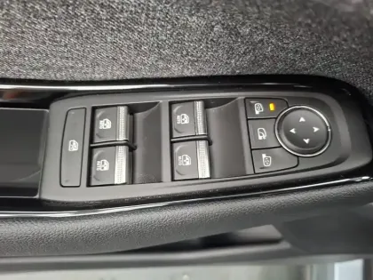 Photo 33 Renault Espace  full hybrid E-Tech 200 ch 5pl