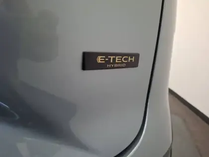 Photo 9 Renault Espace  full hybrid E-Tech 200 ch 5pl