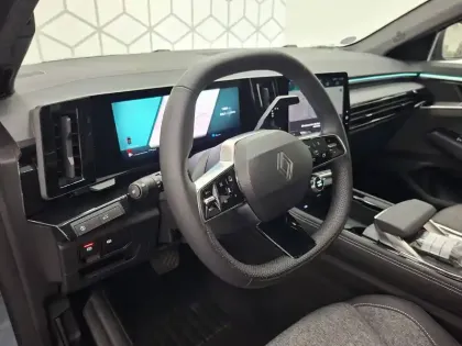 Photo 37 Renault Espace  full hybrid E-Tech 200 ch 5pl