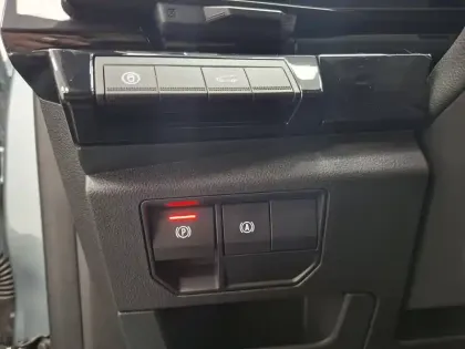 Photo 38 Renault Espace  full hybrid E-Tech 200 ch 5pl