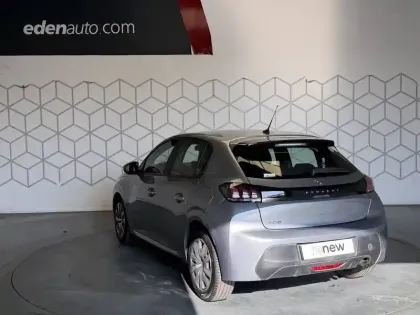 Photo 33 Peugeot 208  PureTech 100 S&S BVM6