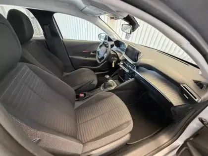 Photo 15 Peugeot 208  PureTech 100 S&S BVM6