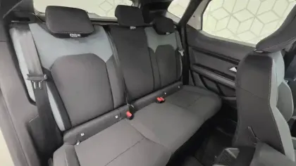 Photo 30 Dacia Duster  Hybrid 155