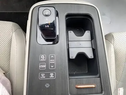 Photo 21 Nissan Ariya  Electrique 87kWh 242 ch