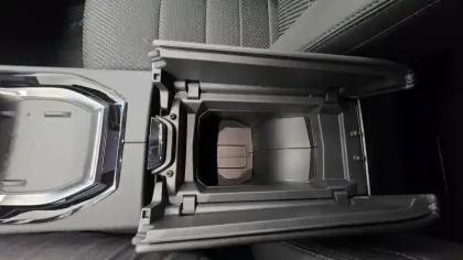 Photo 18 Renault Espace  full hybrid E-Tech 200 ch 7pl