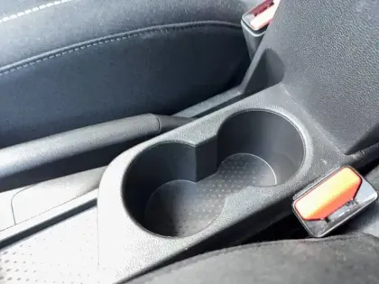 Photo 38 Renault Captur  Blue dCi 115 EDC