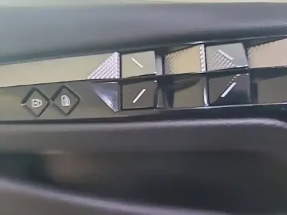 Photo 54 DS DS 4  Hybride E-Tense 225 EAT8