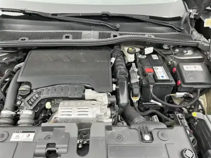 Photo 49 Citroën C4  PureTech 130 S&S EAT8