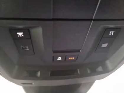 Photo 26 Peugeot 3008  Hybrid 145 e-DCS6