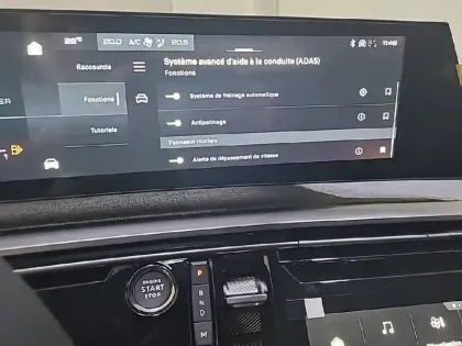 Photo 21 Peugeot 3008  Hybrid 145 e-DCS6