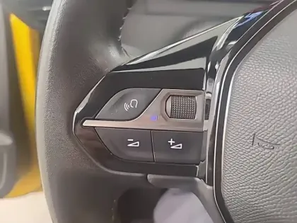 Photo 43 Peugeot 208  PureTech 100 S&S BVM6