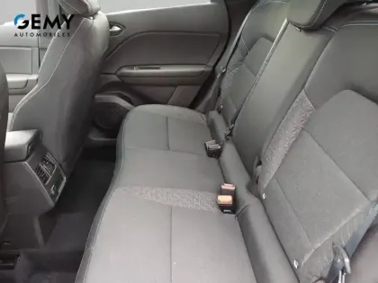 Photo 9 Renault Captur  E-Tech full hybrid 160 ch