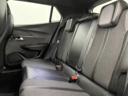 Photo 14 Peugeot 2008  PureTech 130 S&S EAT8
