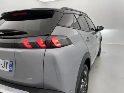 Photo 30 Peugeot 2008  PureTech 130 S&S EAT8