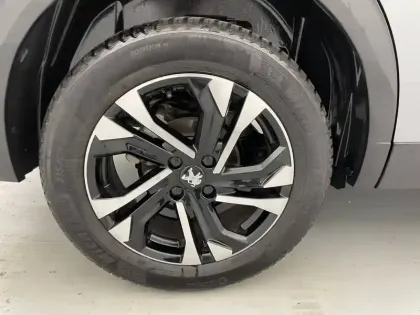 Photo 18 Peugeot 2008  PureTech 130 S&S EAT8