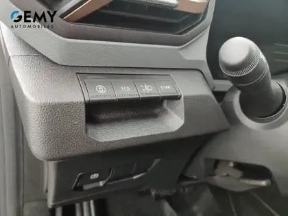 Photo 16 Dacia Duster  Hybrid 140