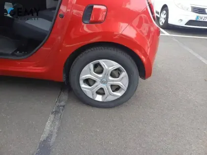 Photo 10 Renault Twingo  III Achat Intégral - 21