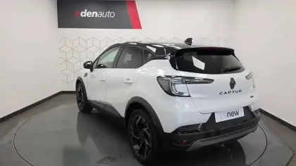 Photo 45 Renault Captur  E-Tech full hybrid 160 ch