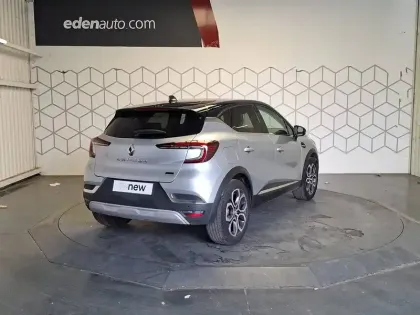Photo 23 Renault Captur  E-Tech full hybrid 145