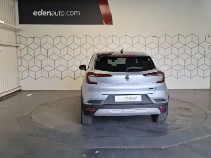 Photo 24 Renault Captur  E-Tech full hybrid 145