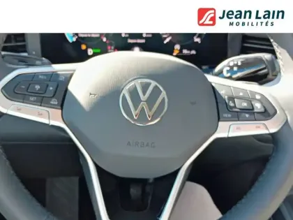 Photo 11 Volkswagen T-roc  1.5 eTSI EVO2 Hybrid 116 ch DSG7