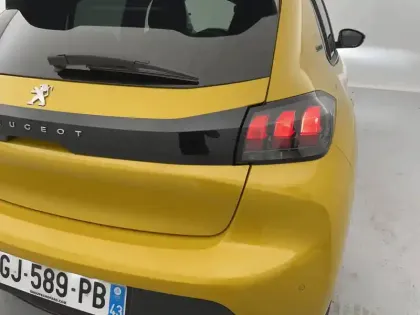 Photo 30 Peugeot 208  PureTech 100 S&S EAT8