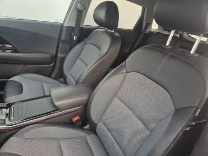 Photo 8 Kia Niro e- Electrique 204 ch