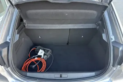 Photo 12 Peugeot 208  Electrique 50 kWh 136ch