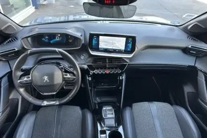 Photo 16 Peugeot 208  Electrique 50 kWh 136ch
