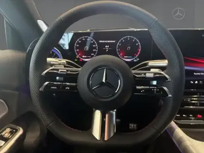 Photo 10 Mercedes CLA 200 AMG Line