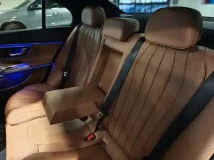 Photo 13 Mercedes Classe E  300 de Hybrid EQ AMG 