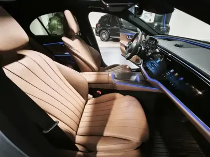 Photo 12 Mercedes Classe E  300 de Hybrid EQ AMG 