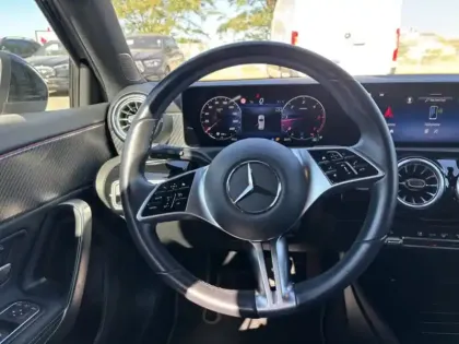 Photo 11 Mercedes Classe A 180 d Progressive Line