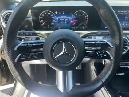 Photo 13 Mercedes Classe A 180 AMG Line