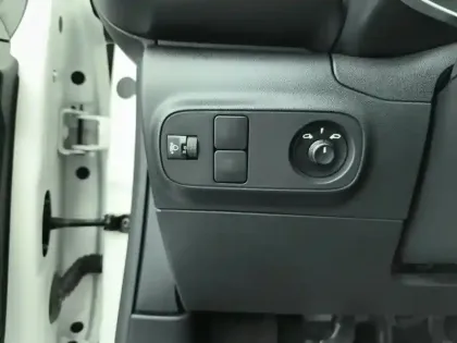 Photo 16 Citroën C3  PureTech 83 S&S BVM5 Feel Pack